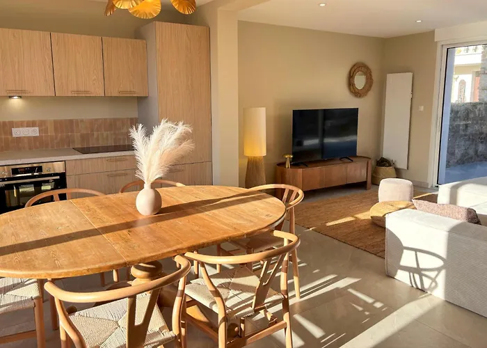 Maison 3 Avec Terrasse Parking Proche De Boulogne-sur-mer Сен-Мартен-Булонь